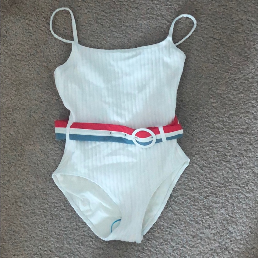 SOLID & STRIPED  Swimsuit